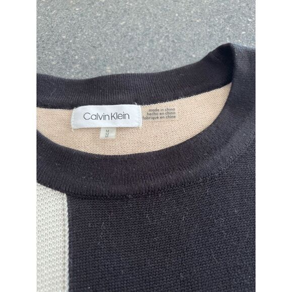Calvin Klein sweater size Medium - Picture 4 of 6